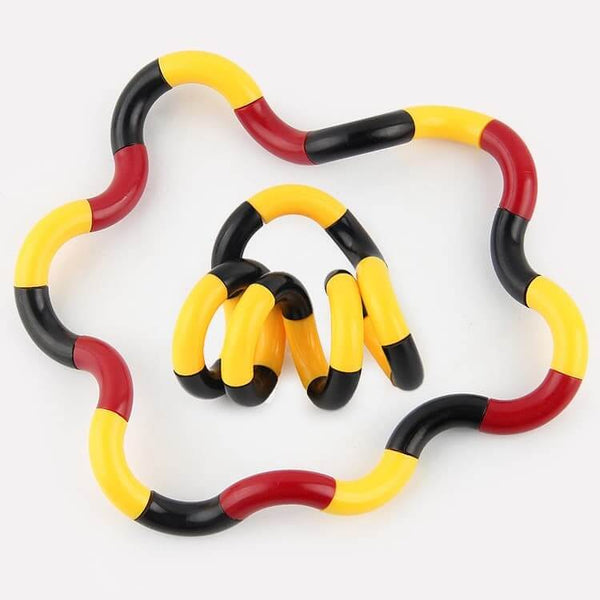Tortillon flexible en rouge, jaune et noir, montré en version dépliée et enroulée au centre