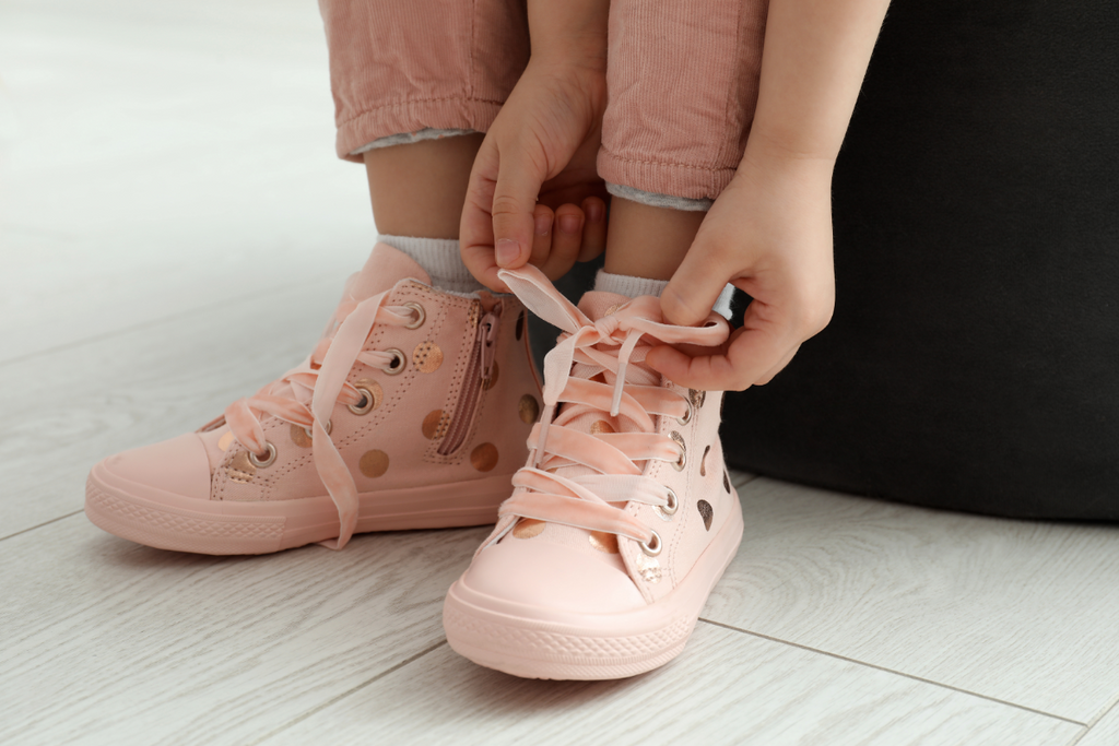 Mettre des lacets converse sales