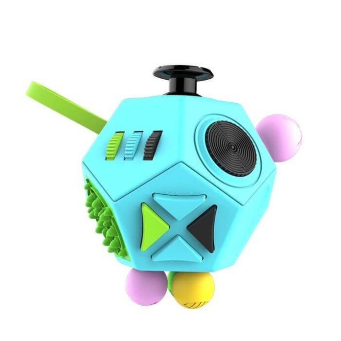 Fidget cube pentagone bleu avec ses boutons, roulettes et surfaces texturées pour la stimulation sensorielle