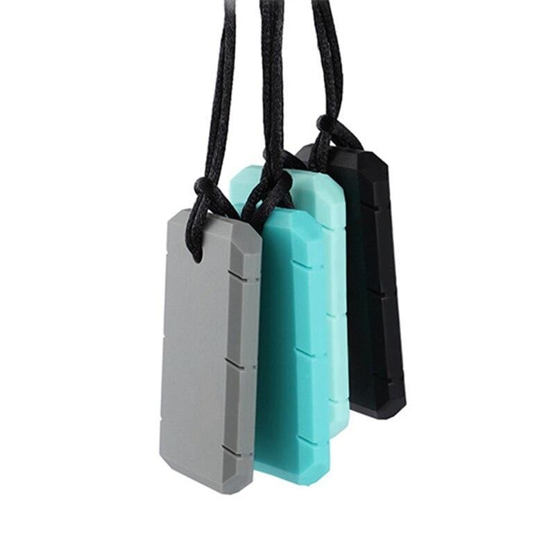 Pendentif à mâcher plaque en silicone alimentaire, coloris noir, gris et turquoise